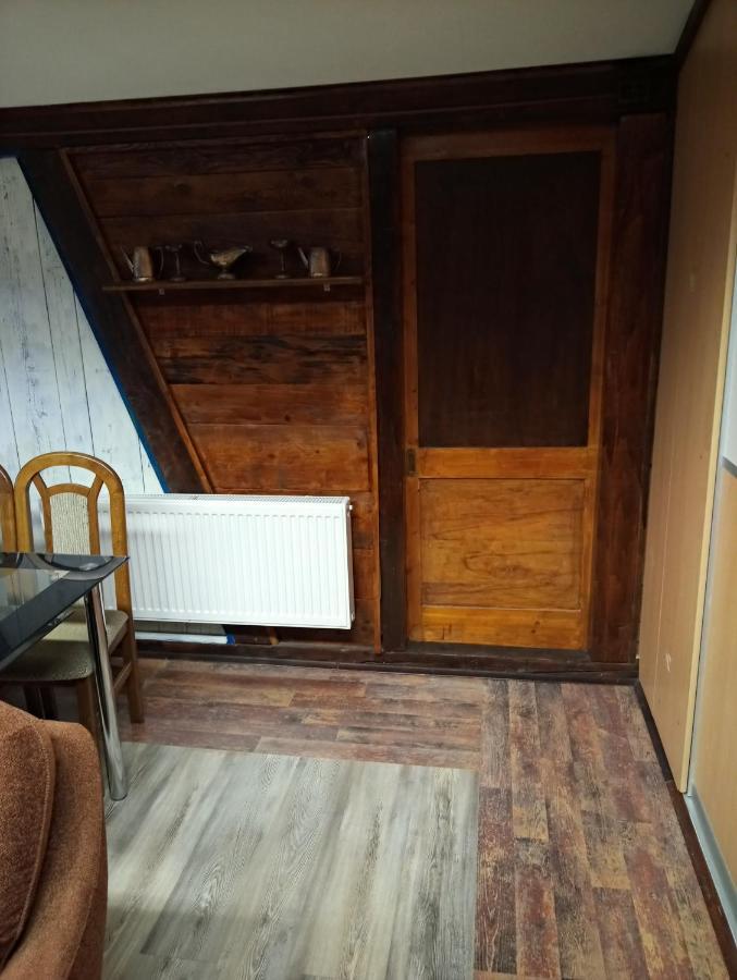 Apartments Pomjan Pogled Na Gore Dış mekan fotoğraf