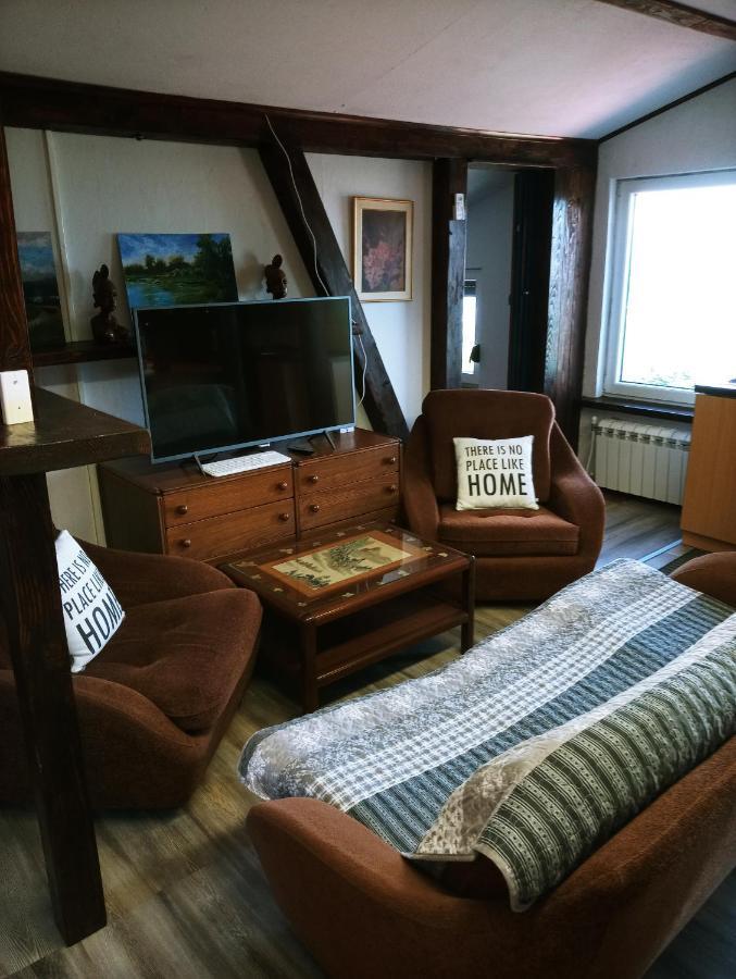 Apartments Pomjan Pogled Na Gore Dış mekan fotoğraf
