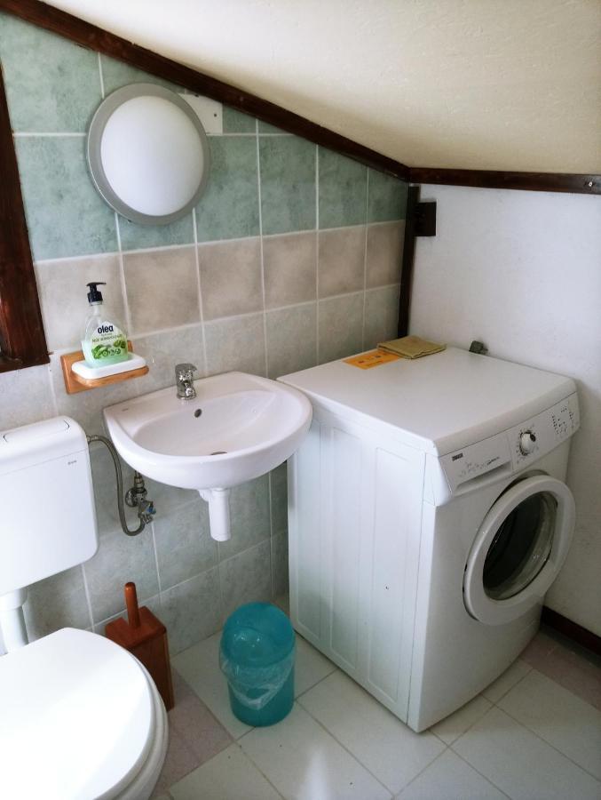Apartments Pomjan Pogled Na Gore Dış mekan fotoğraf