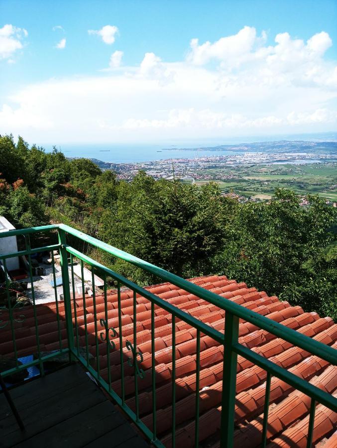 Apartments Pomjan Pogled Na Gore Dış mekan fotoğraf