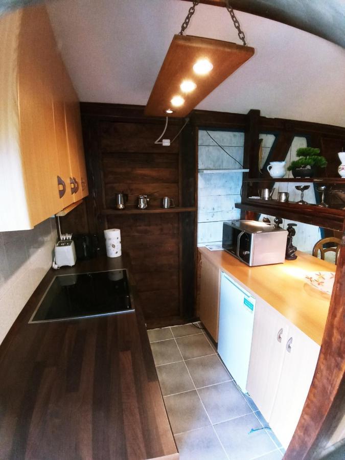 Apartments Pomjan Pogled Na Gore Dış mekan fotoğraf
