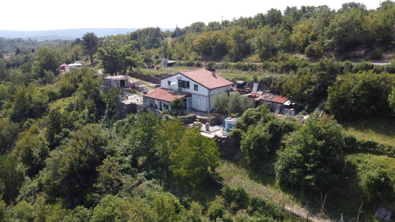 Apartments Pomjan Pogled Na Gore Dış mekan fotoğraf
